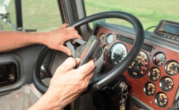 trucker looking for loads on phone